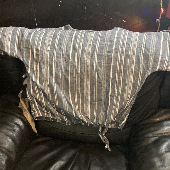 Time and true woman’s shirt gray and white stripe tie in front size small - Picture 1 of 3